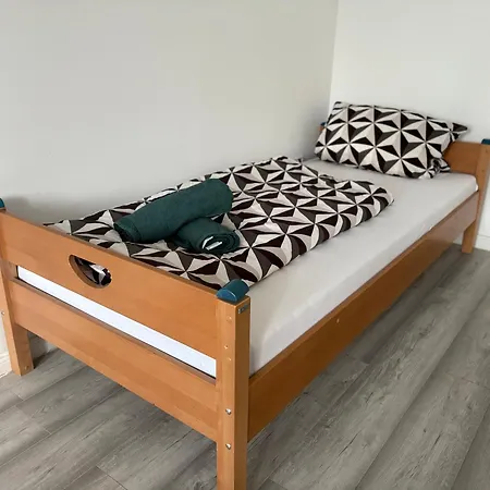 Geraeumige - Ideal Fuer Monteure In Foerderstedt, * Stassfurt