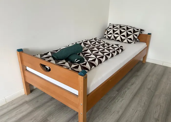 Geraeumige - Ideal Fuer Monteure In Foerderstedt, * Stassfurt